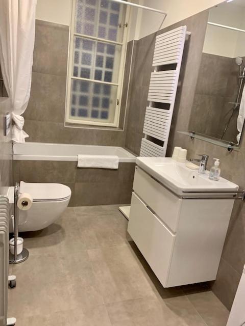 Apartament Mehdi 2 *